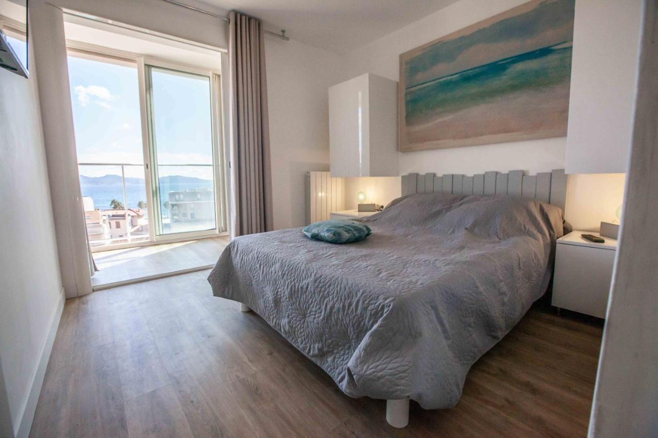 Tres Beau T2 Climatise Refait A Neuf, Vue Mer Panoramique Exceptionnelle A 120M A Pied De La Plage La Ciotat Bagian luar foto